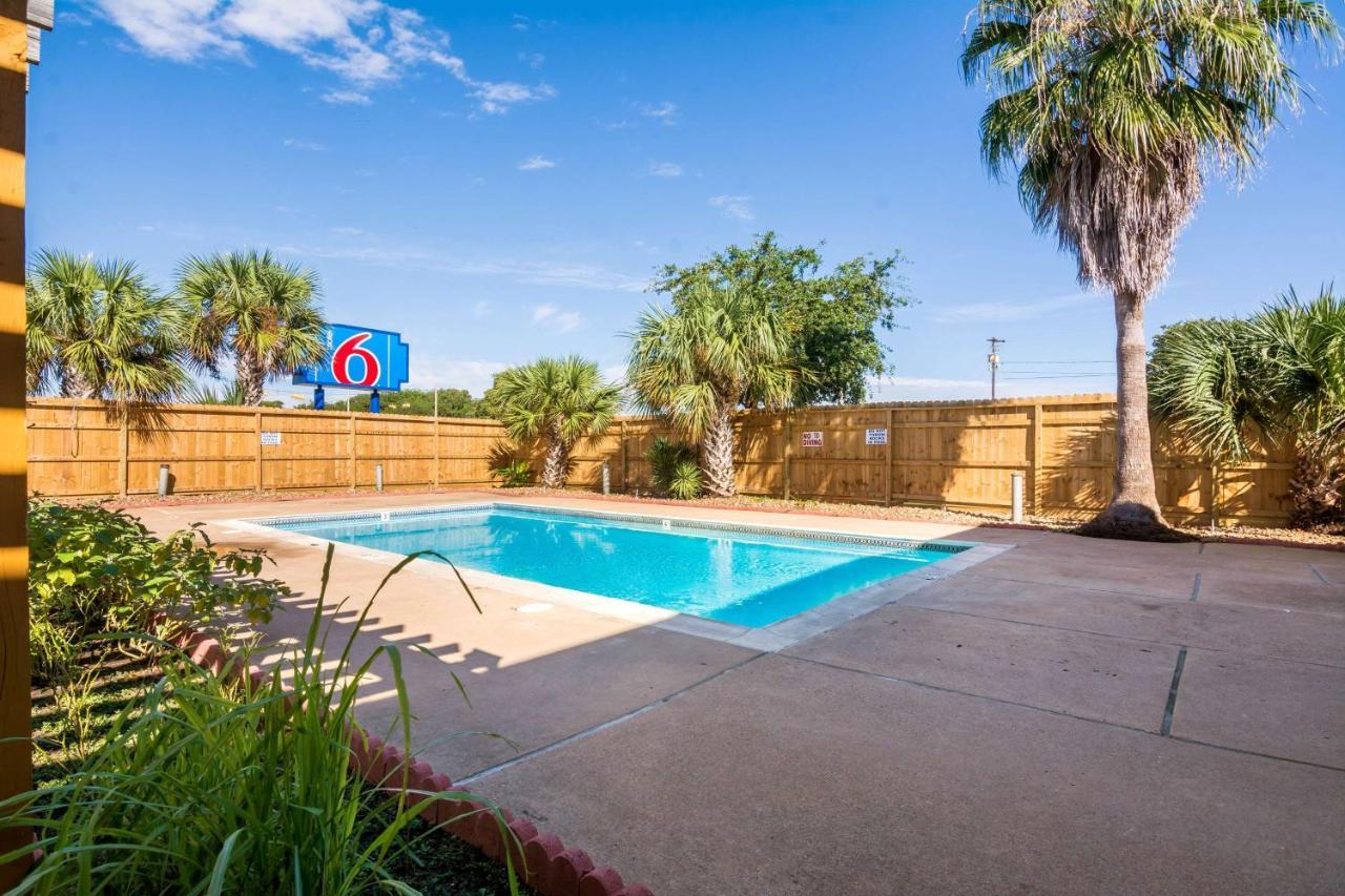 Motel 6-Freeport, Tx المظهر الخارجي الصورة